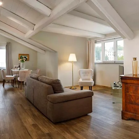 Gremi - Apartahotel Monforte dʼAlba